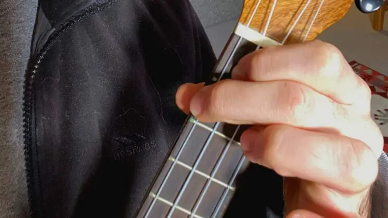 A major chord ukulele fingerings from in front