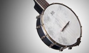 Banjolele Review and Buyer's Guide - Featured Image - BeginnerUkuleles.com