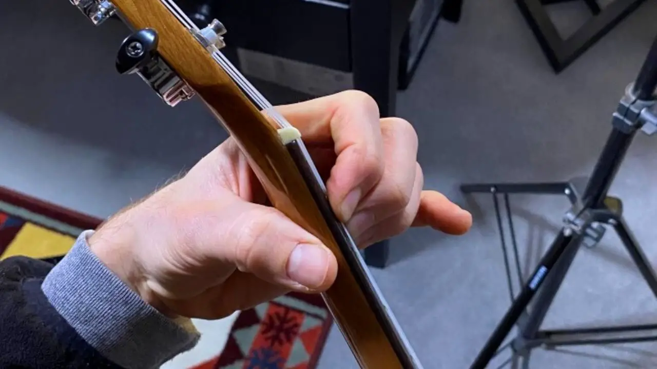 How to Play a D Major Chord on Ukulele + Free Chord Poster