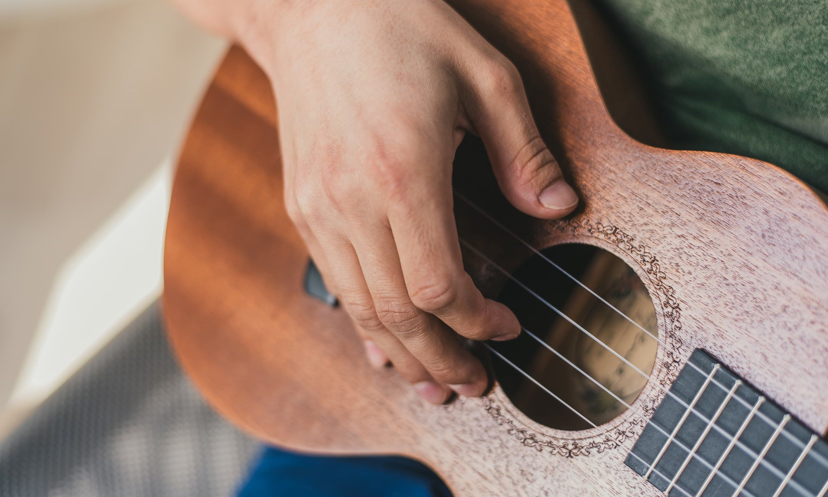 How to Play Ukulele: A Beginner's Guide