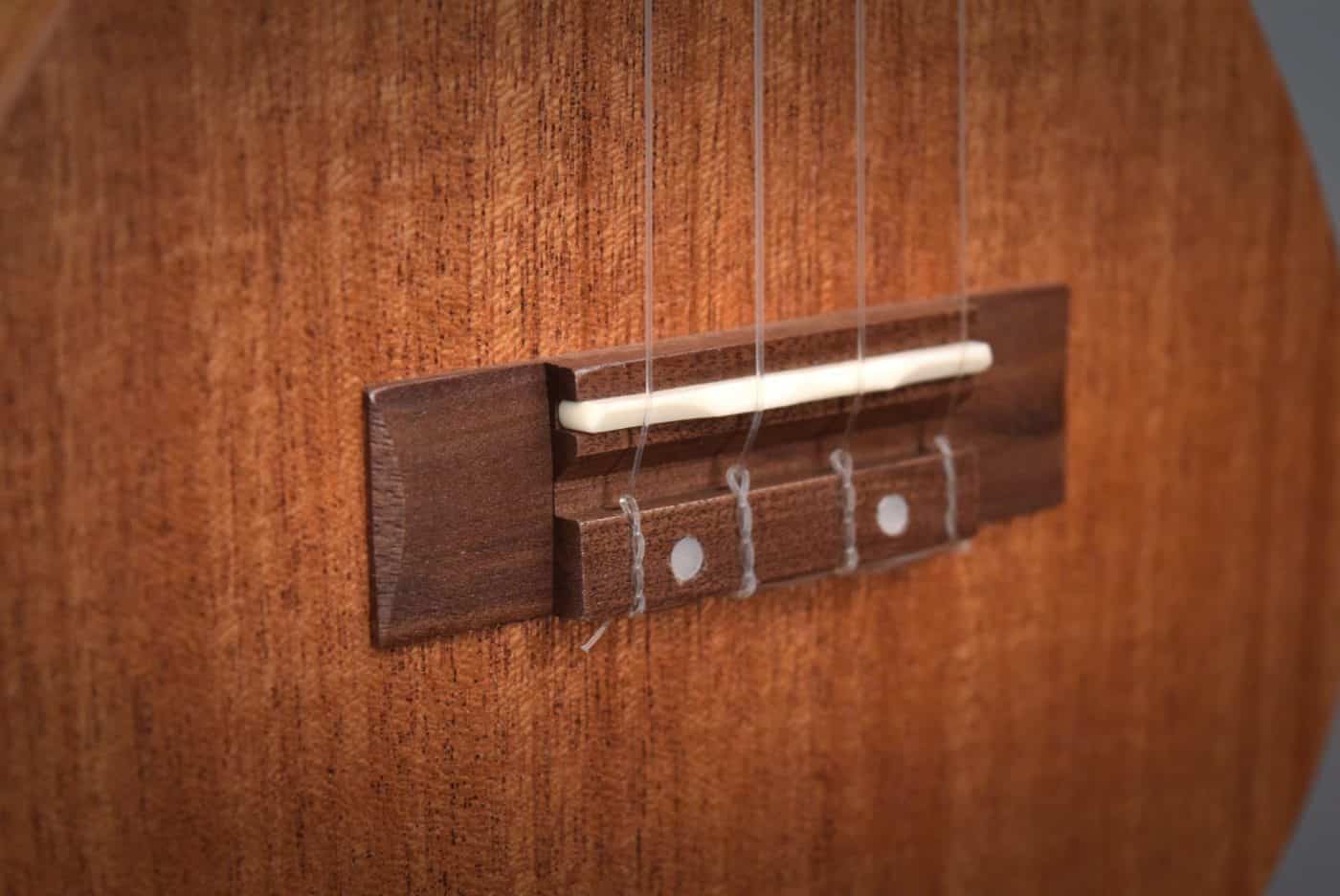 Kmise Ukulele - Bridge