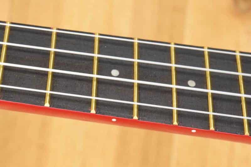 Makala Dolphin Fingerboard and Strings