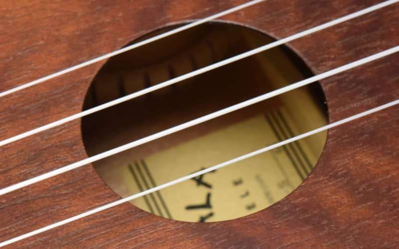 Makala MK-S strings and soundhole closeup 800x